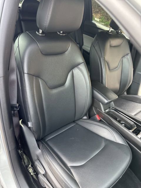 Used 2025 Jeep Compass Limited image 23