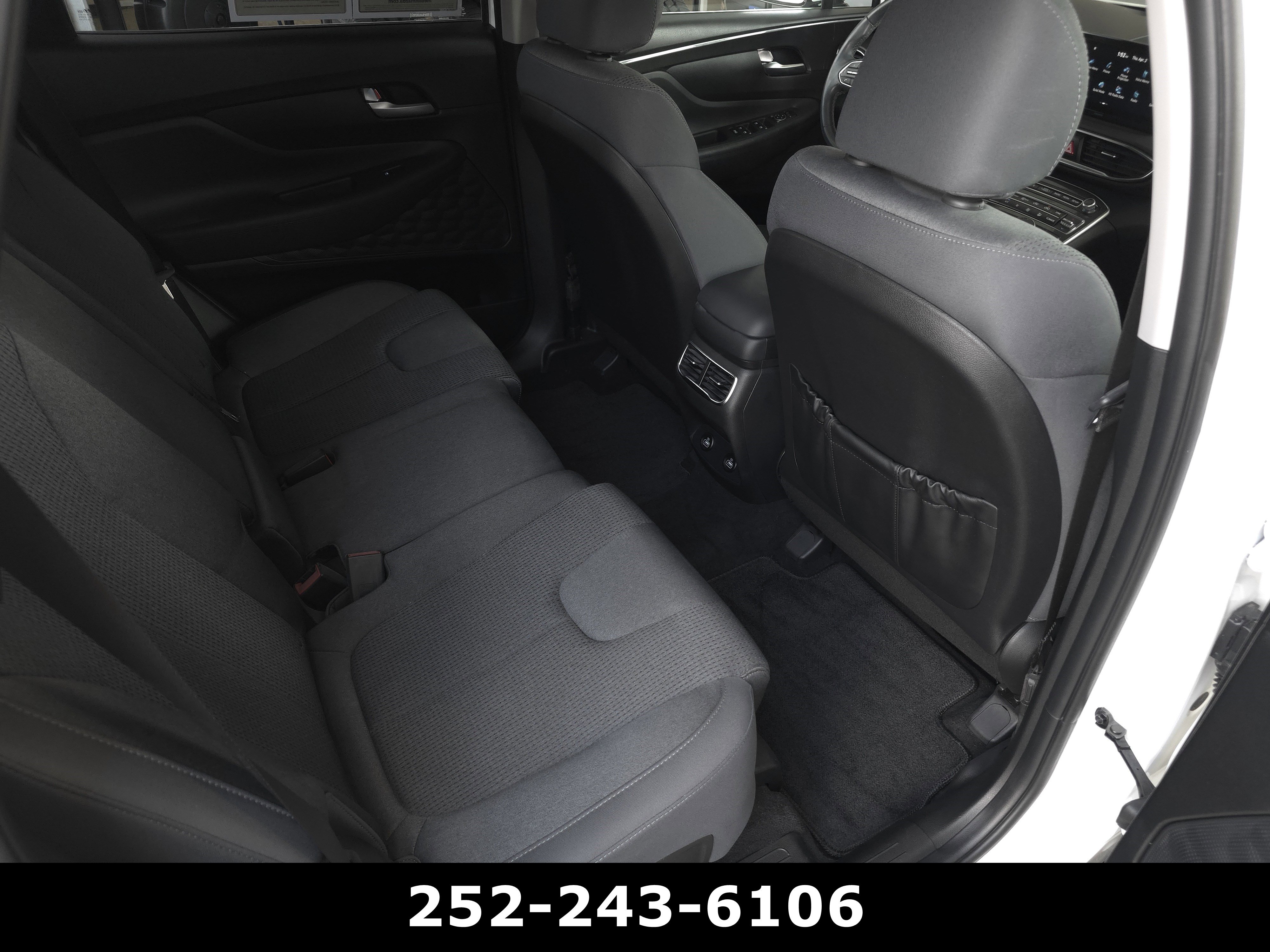 Used 2023 Hyundai Santa Fe SEL image 40