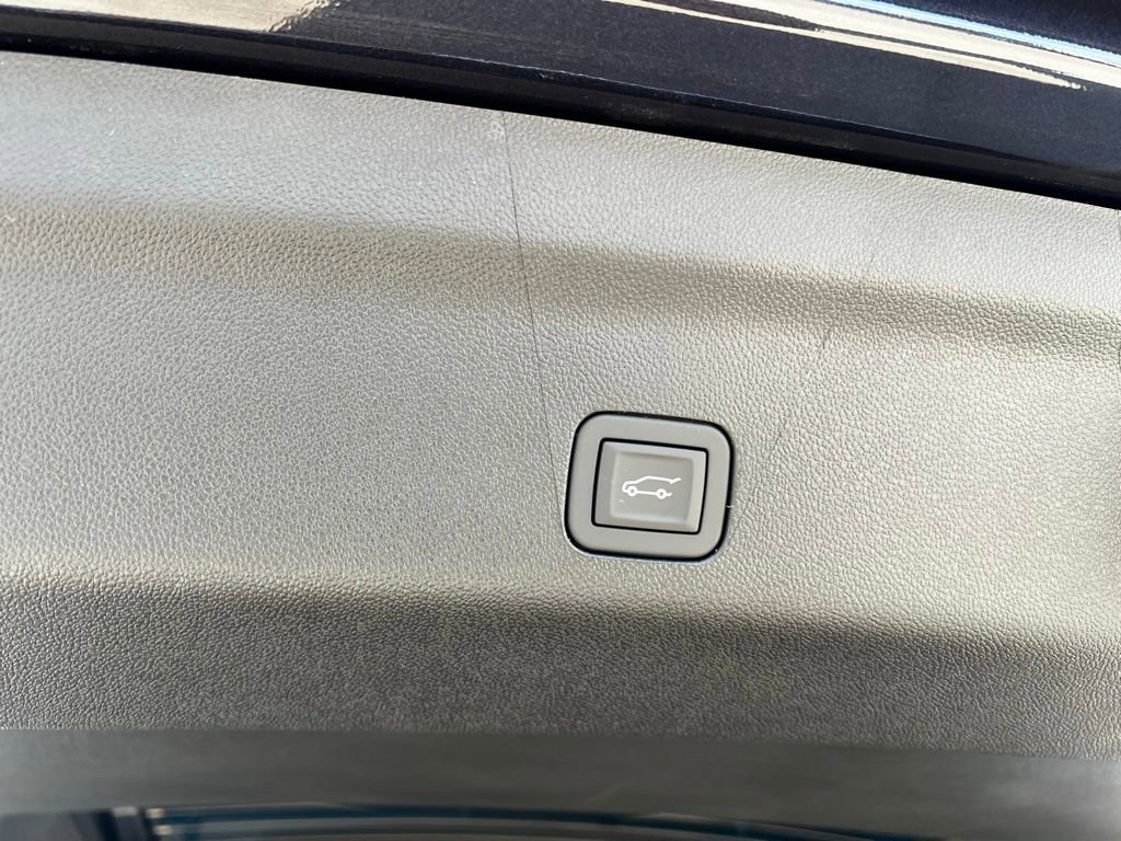 New 2026 Chevrolet Tahoe Premier image 18