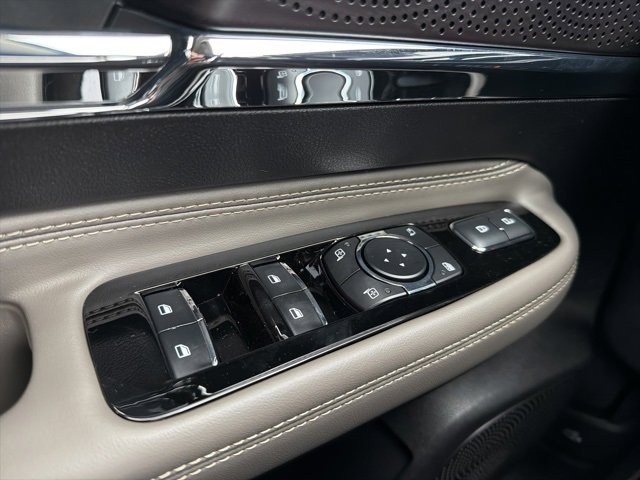 New 2026 Lincoln Corsair Premiere image 17