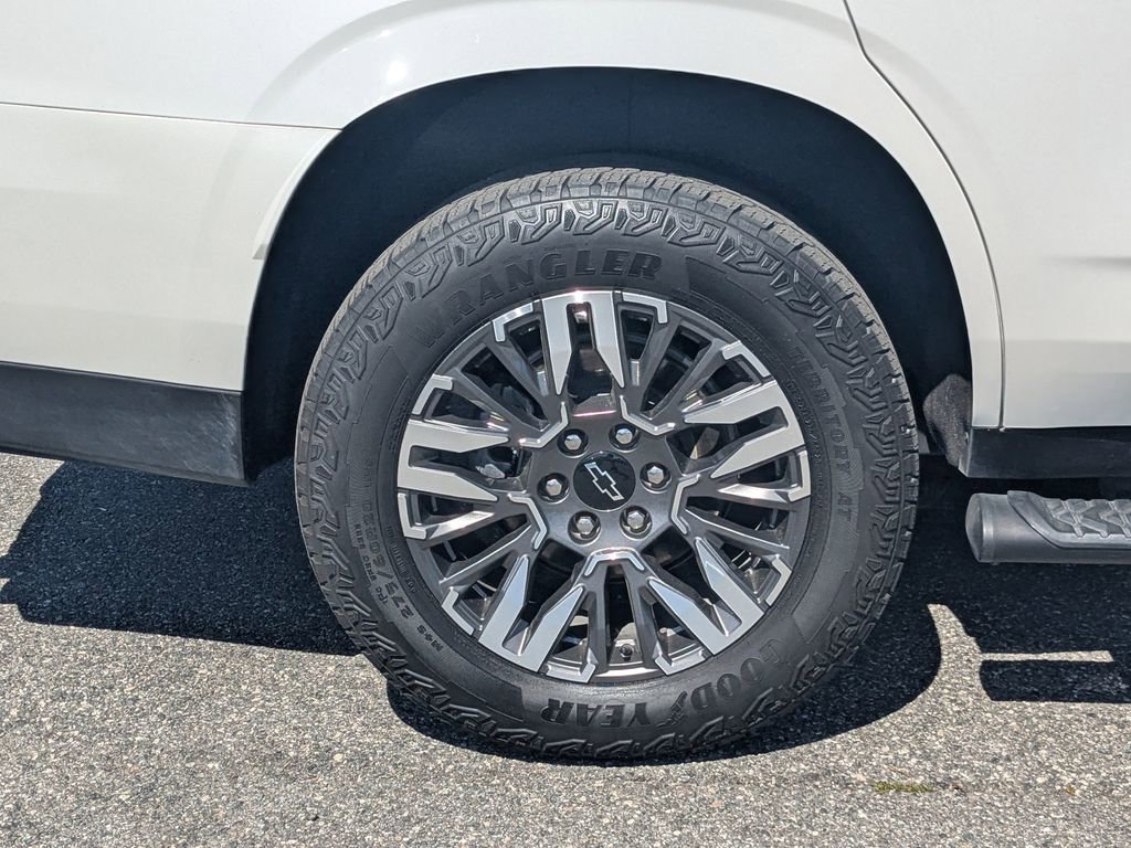 Certified 2025 Chevrolet Tahoe Z71 image 11