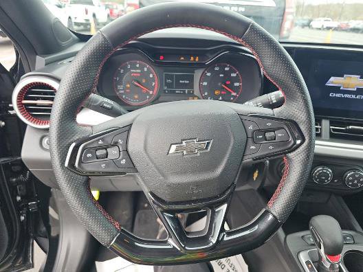 Used 2024 Chevrolet Trax RS w/ Driver Confidence Package image 5