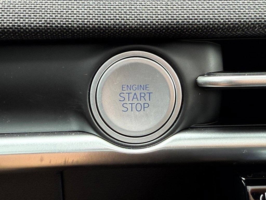 New 2025 Hyundai Santa Cruz Limited image 11