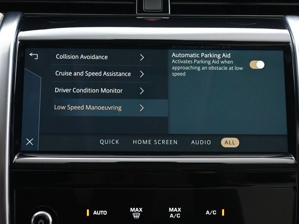 Used 2022 Land Rover Discovery Sport S image 39