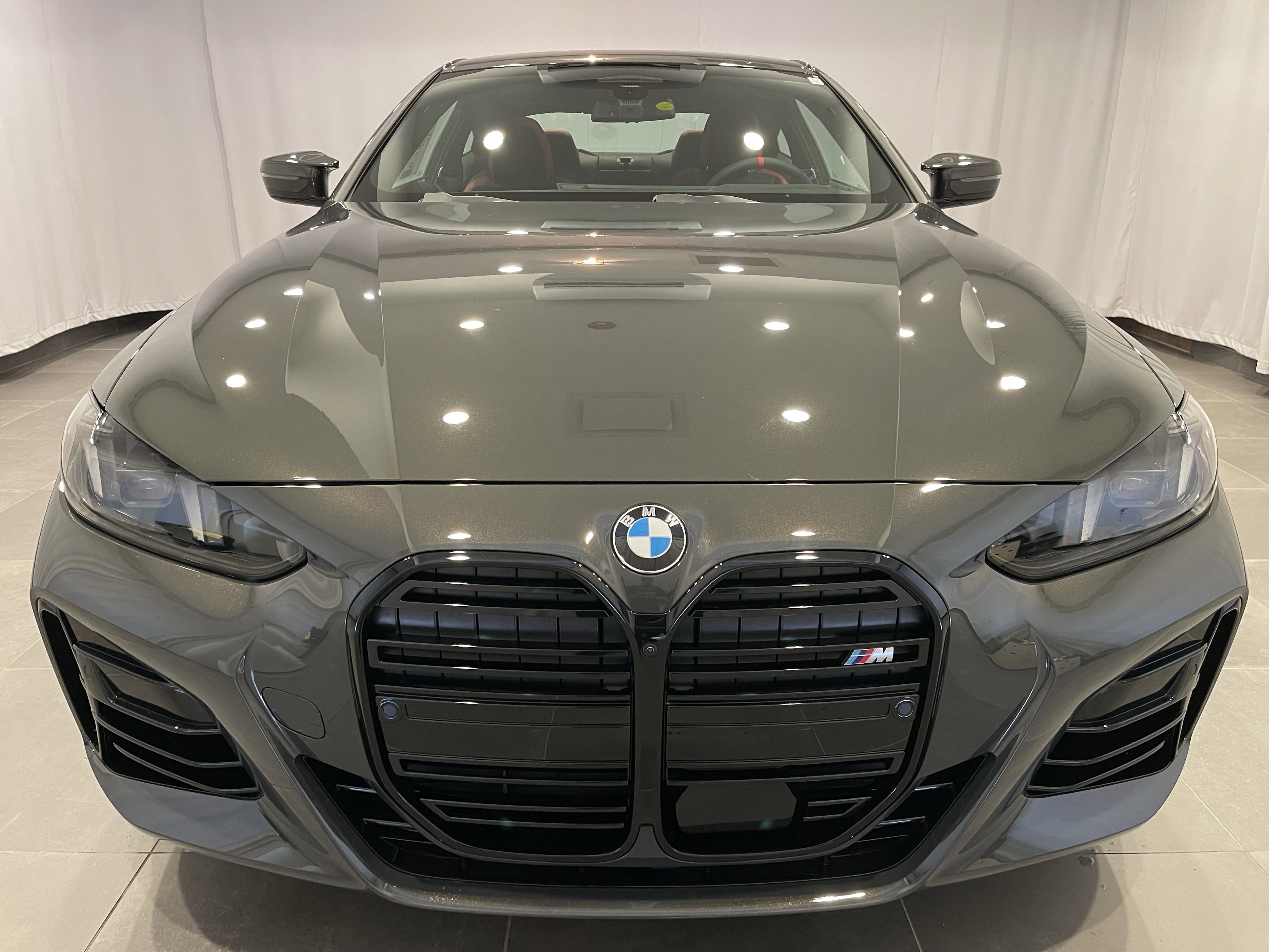 New 2026 BMW 440i xDrive Coupe w/ M Carbon Exterior Package image 2