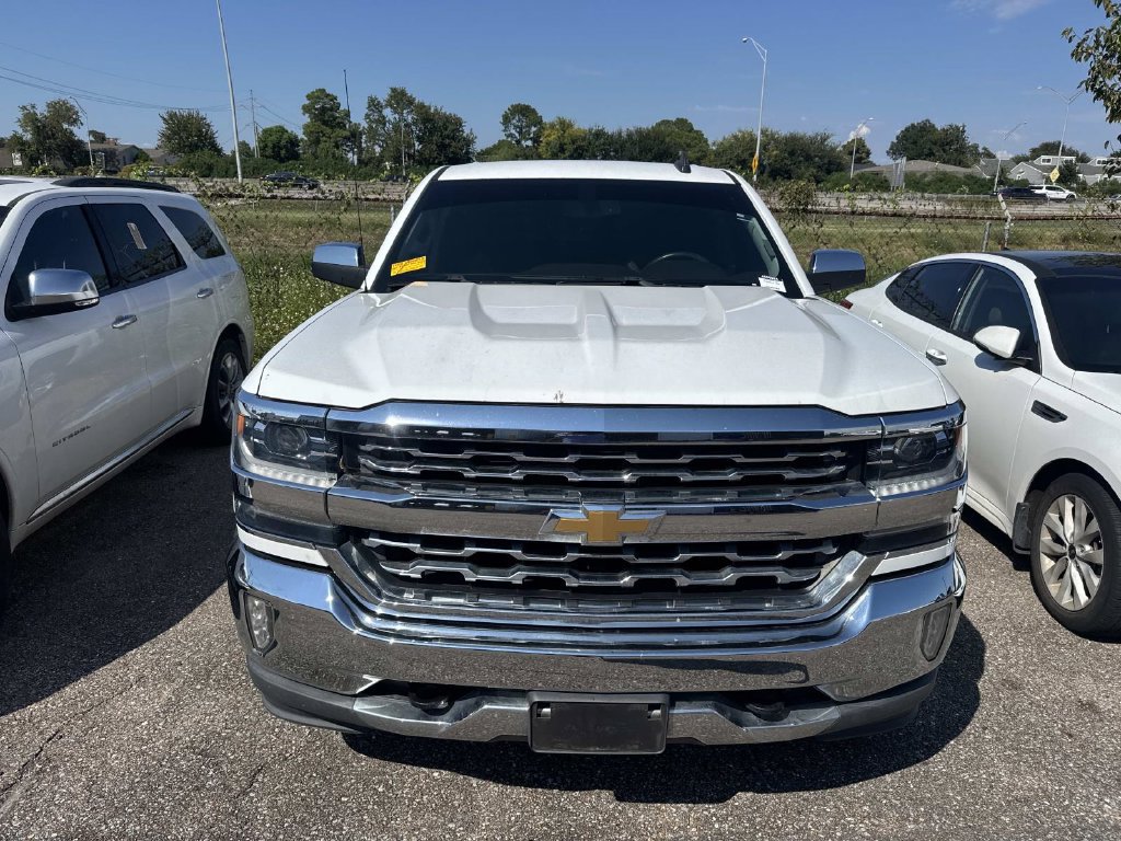 Used 2018 Chevrolet Silverado 1500 LTZ AWD/4WD image 4