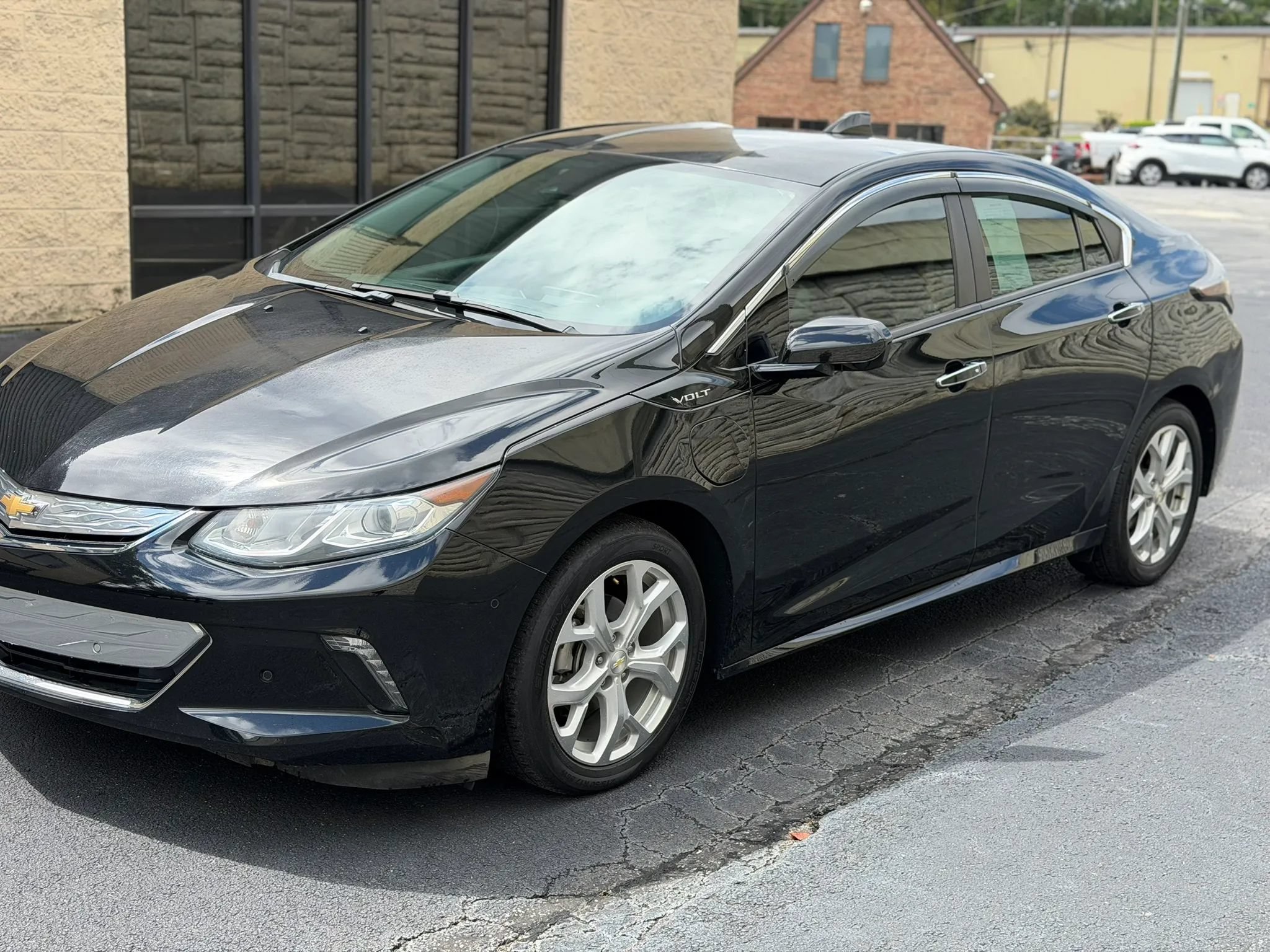 Used 2017 Chevrolet Volt Premier w/ Driver Confidence II Package FWD image 40