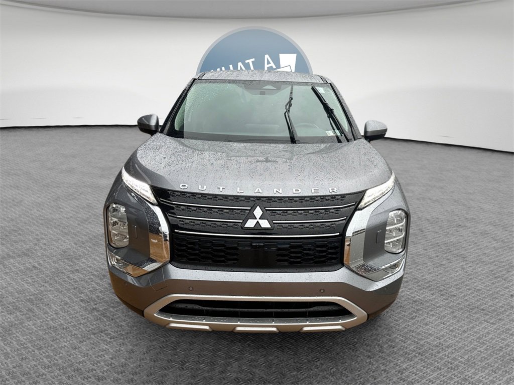 Used 2023 Mitsubishi Outlander SE image 9