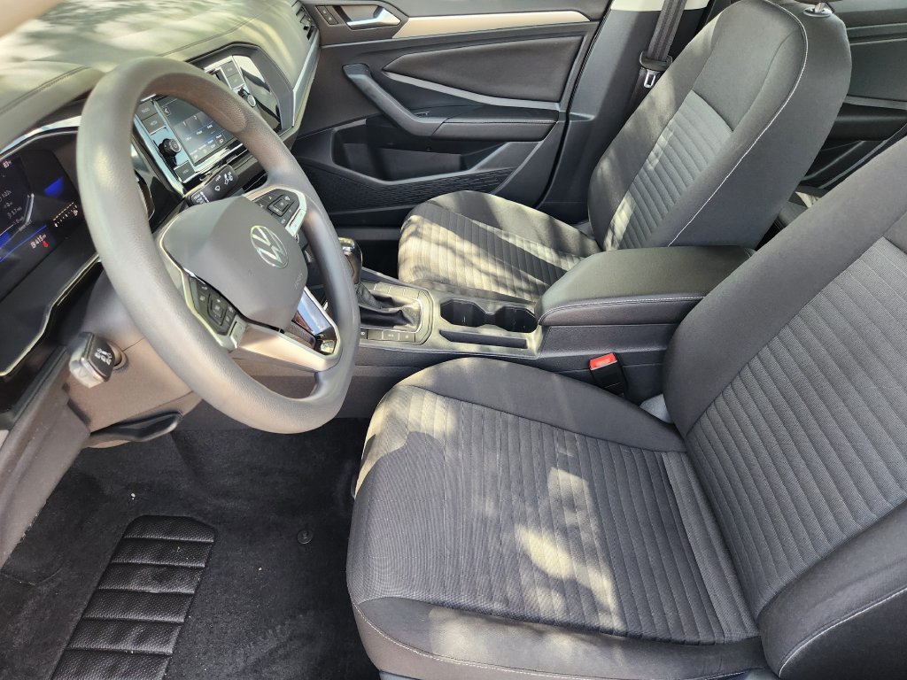 Used 2023 Volkswagen Jetta S FWD image 9