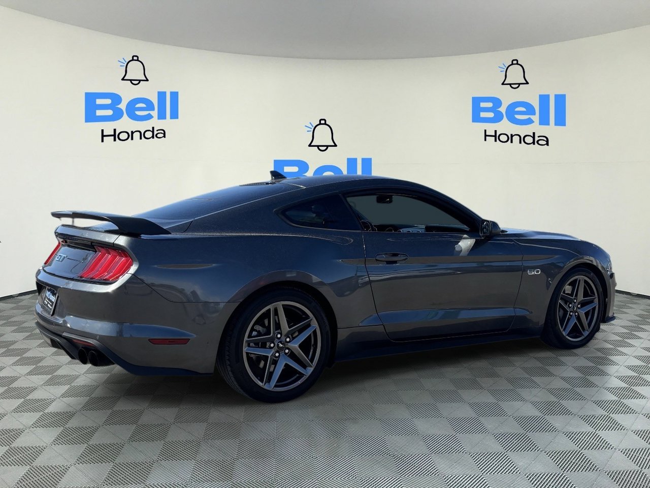 Used 2020 Ford Mustang GT RWD image 4