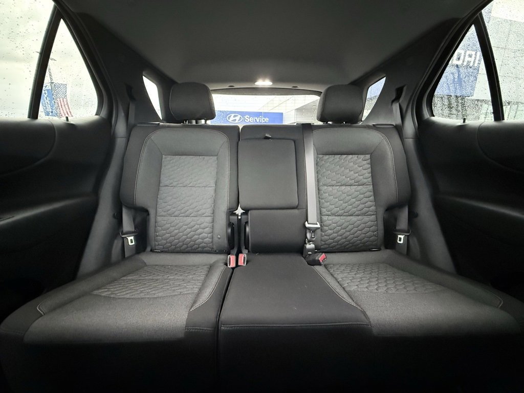 Used 2021 Chevrolet Equinox LT image 30