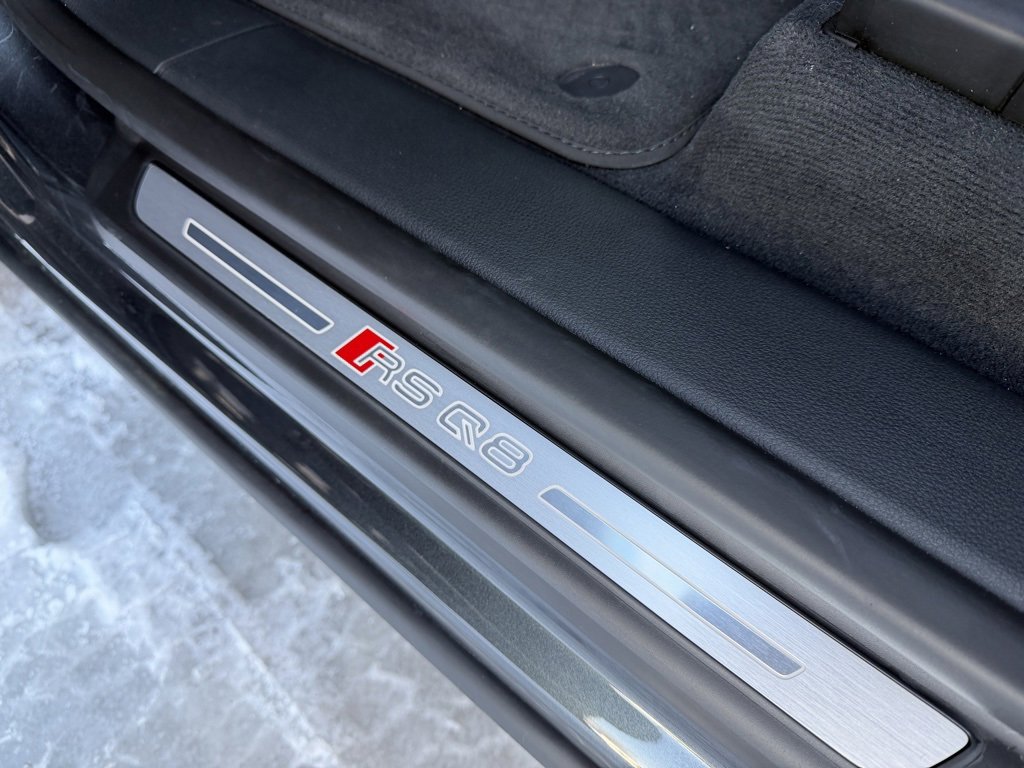 Used 2025 Audi RS Q8 performance image 28