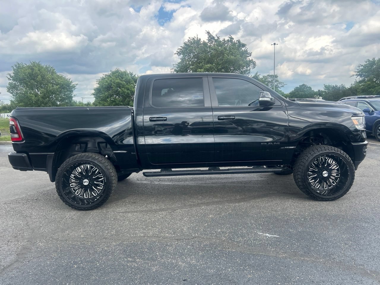 Used 2019 RAM 1500 Sport w/ Advanced Safety Group AWD/4WD image 2