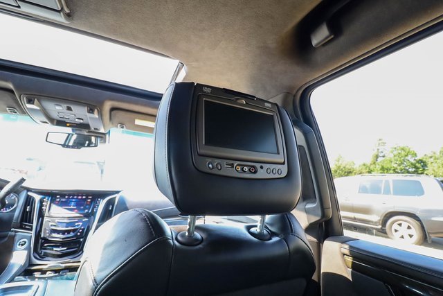 Used 2016 Cadillac Escalade Platinum image 55