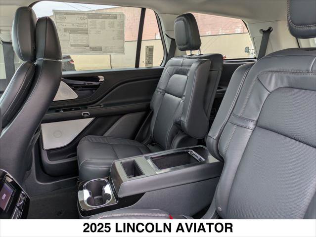New 2025 Lincoln Aviator Reserve w/ Equipment Group 201A image 13