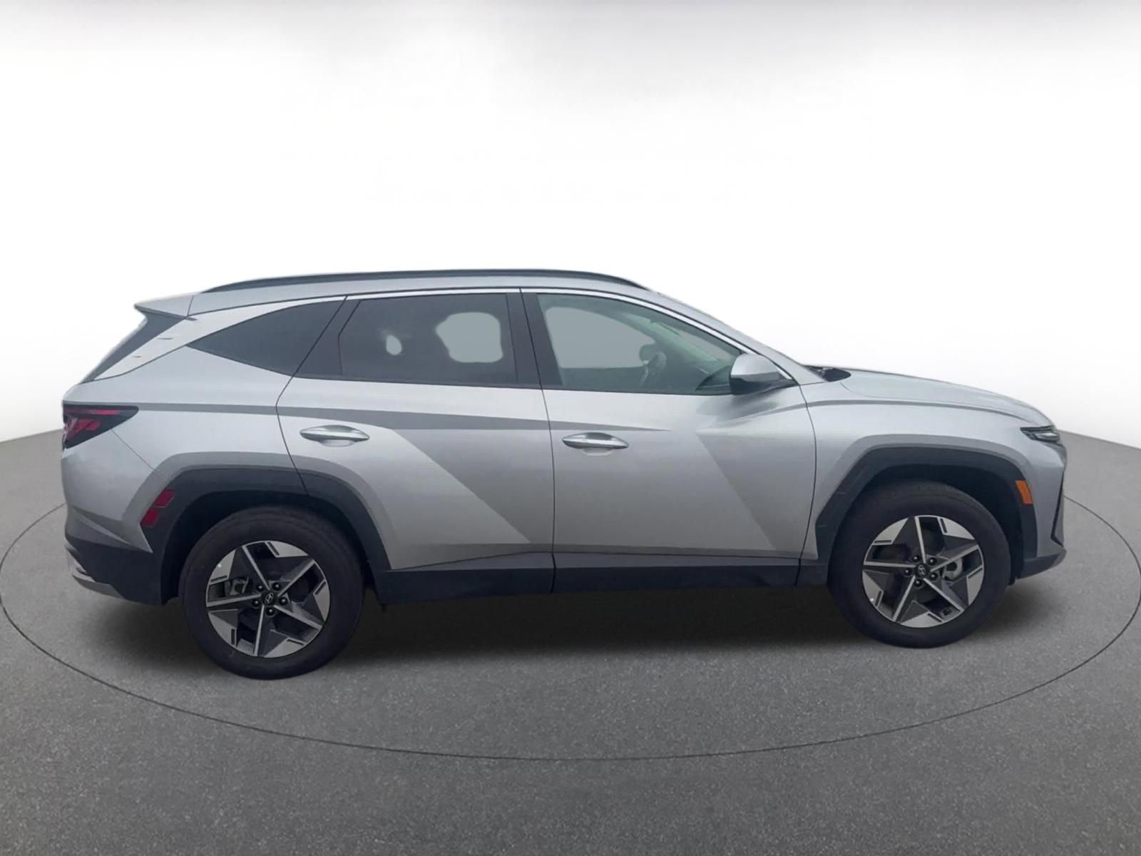 Used 2025 Hyundai Tucson SEL AWD/4WD image 16