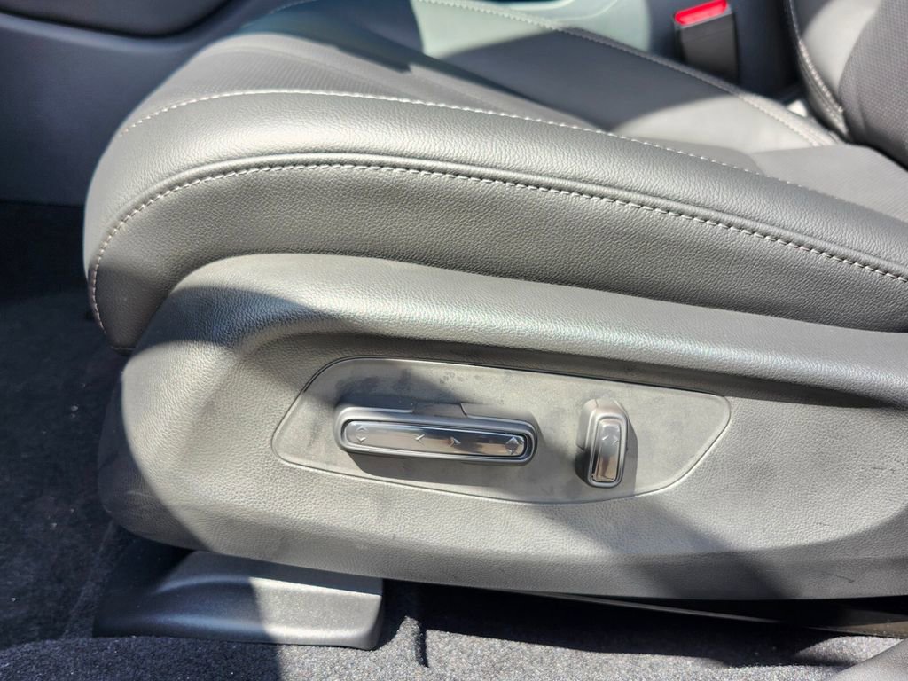 New 2026 Honda HR-V EX-L image 6