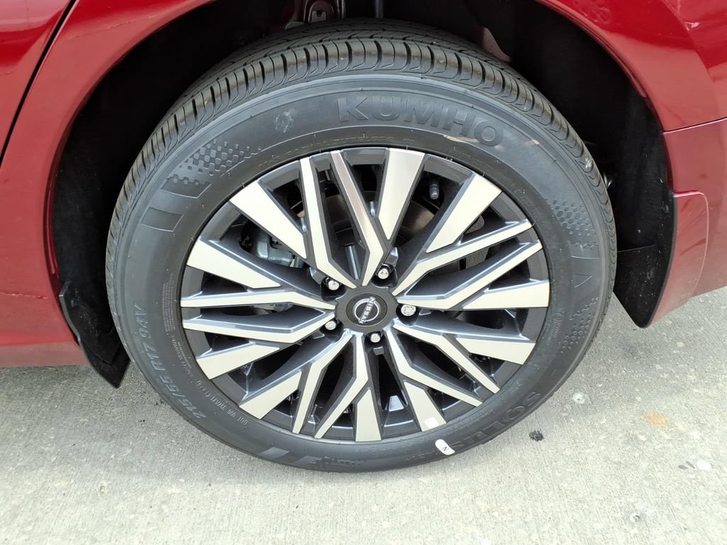 New 2026 Nissan Altima 2.5 SV AWD/4WD image 11