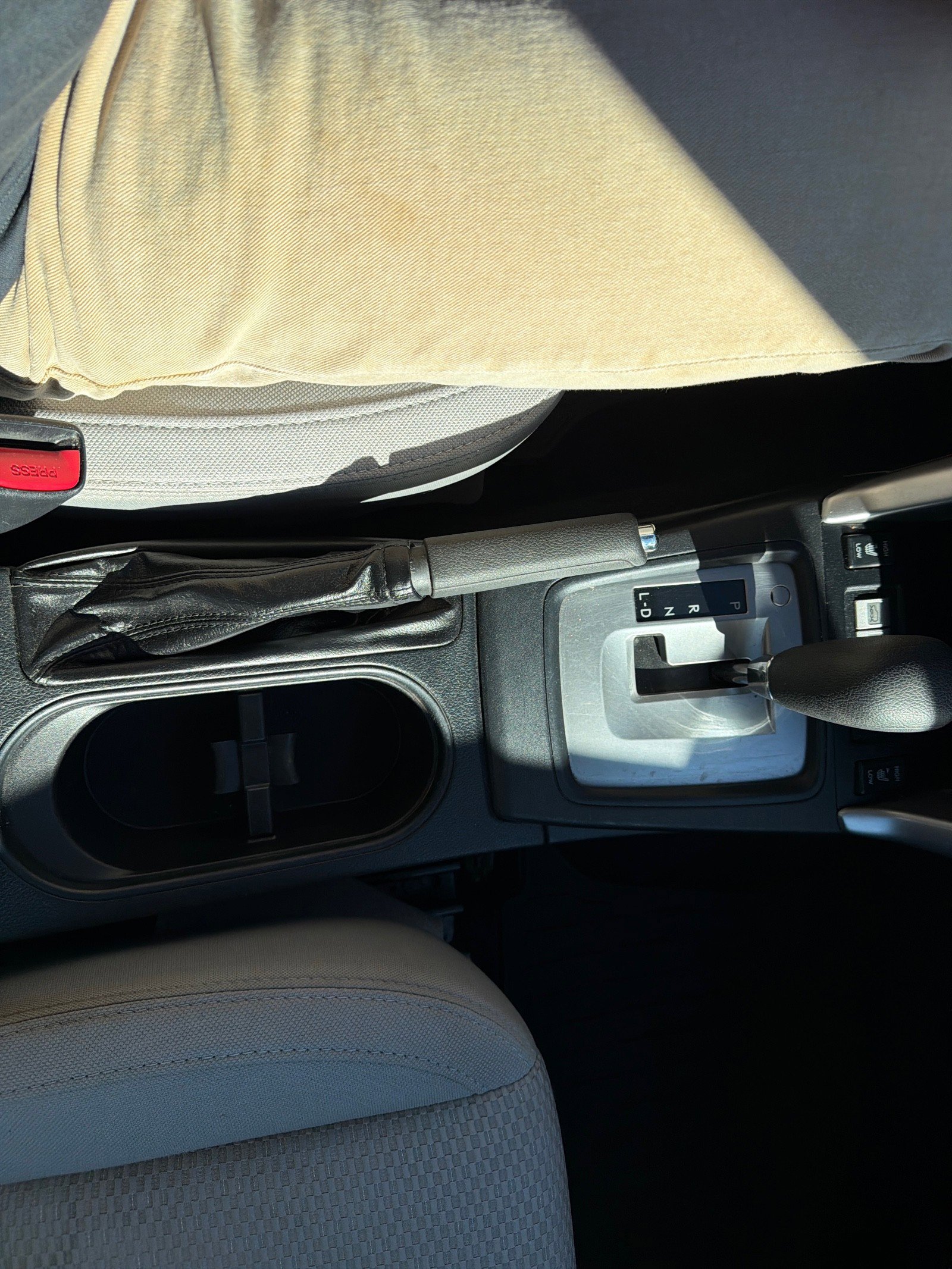 Used 2018 Subaru Forester 2.5i Premium w/ All-Weather Package image 23