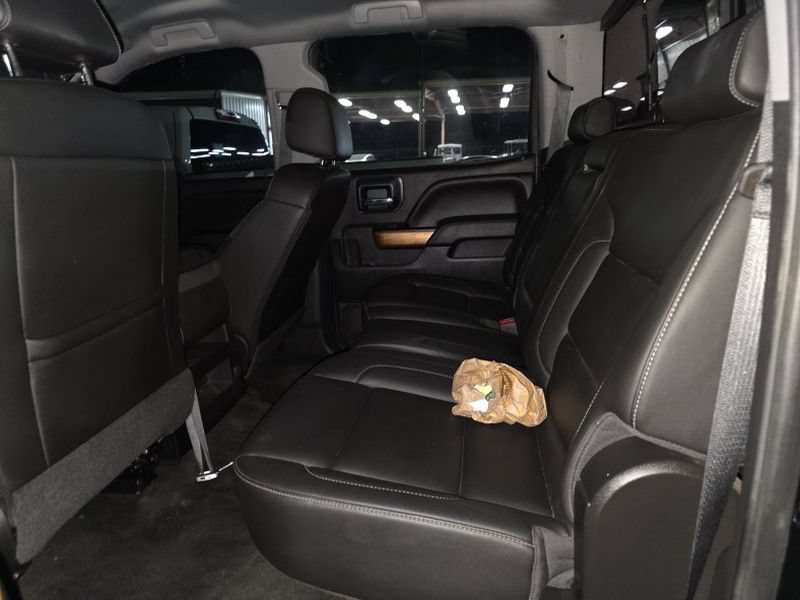 Used 2018 Chevrolet Silverado 1500 LTZ AWD/4WD image 22