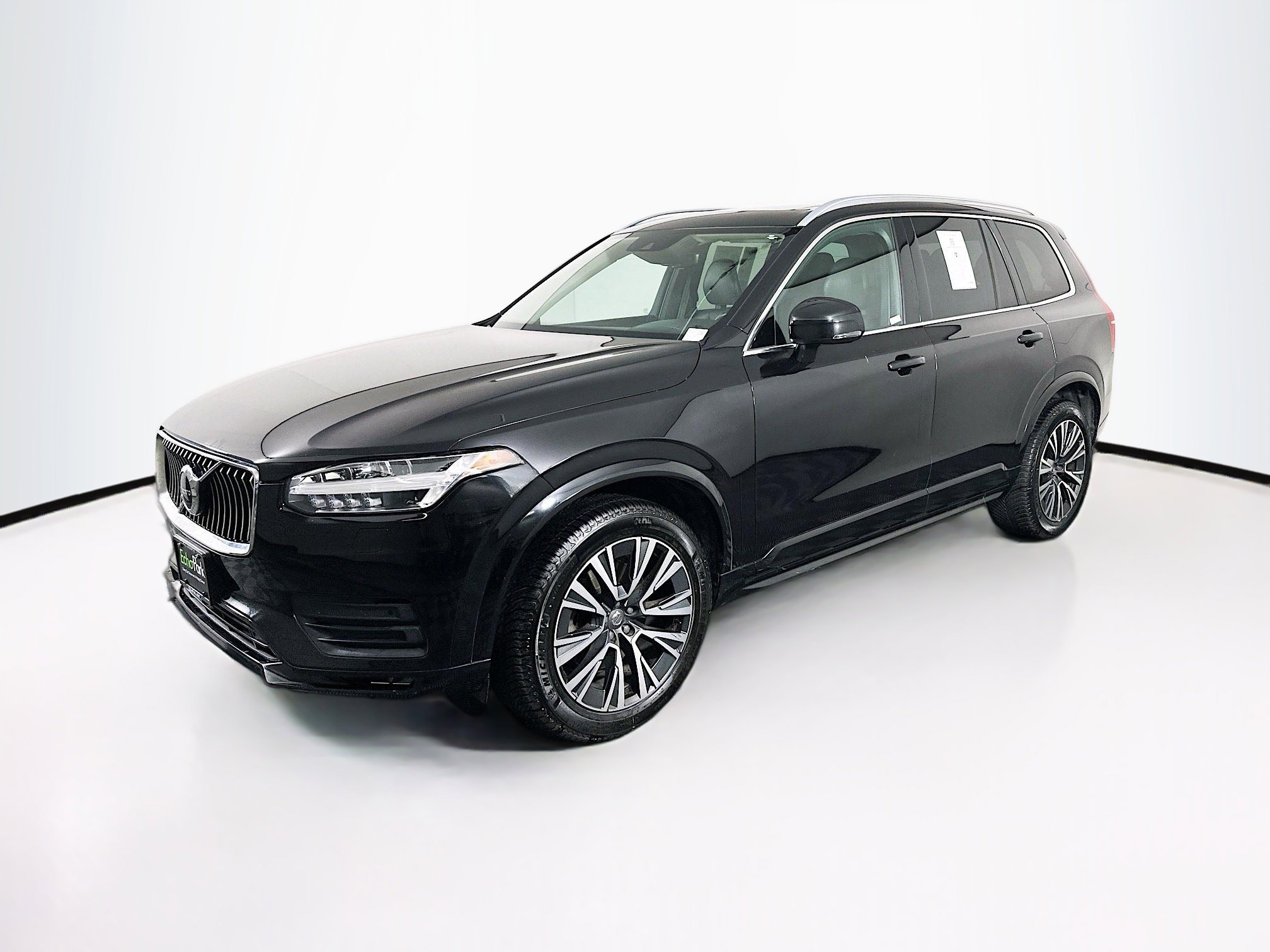Used 2021 Volvo XC90 T5 Momentum w/ Protection Package Premier image 3