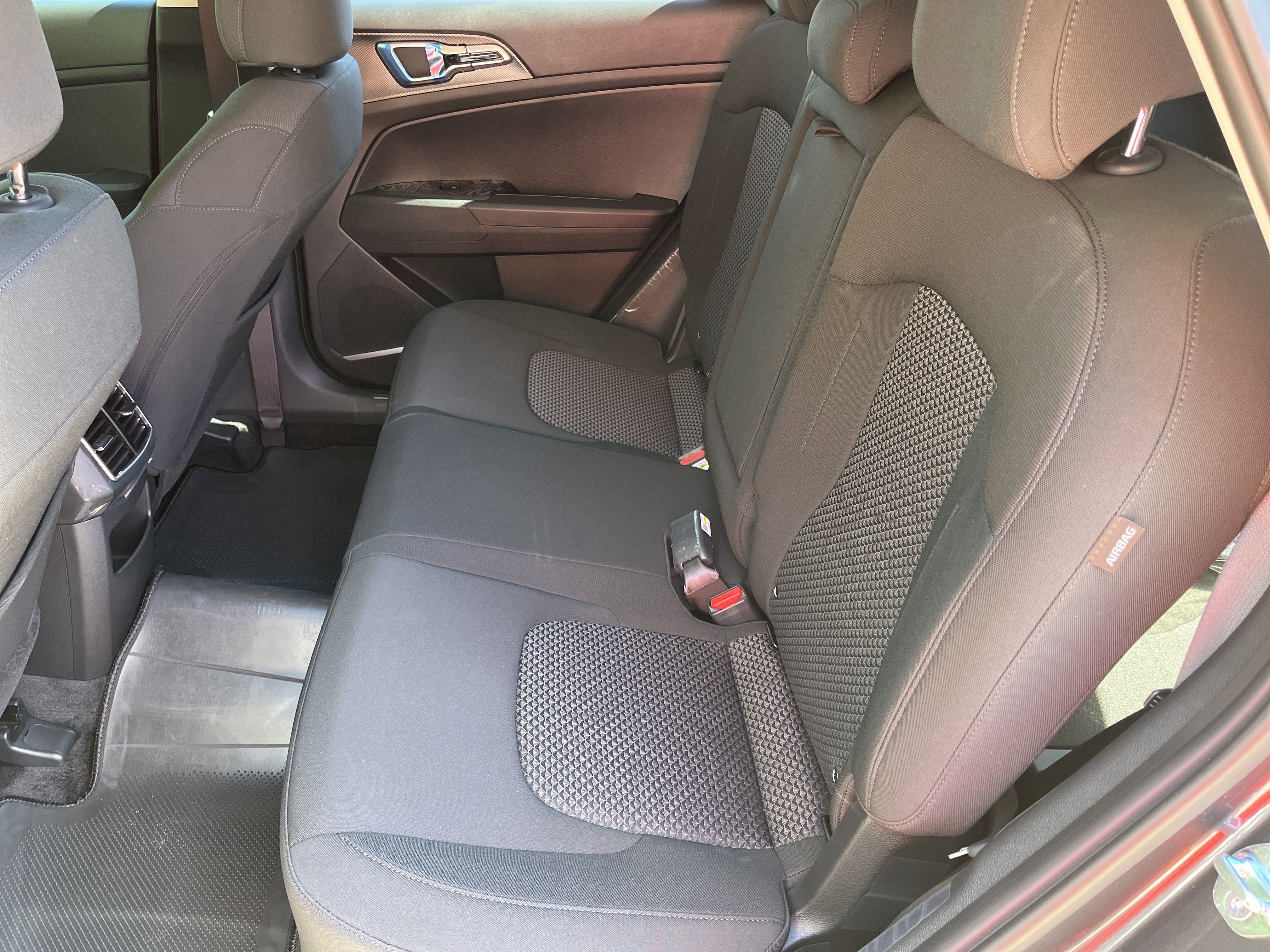 New 2025 Kia Sportage LX AWD/4WD image 18
