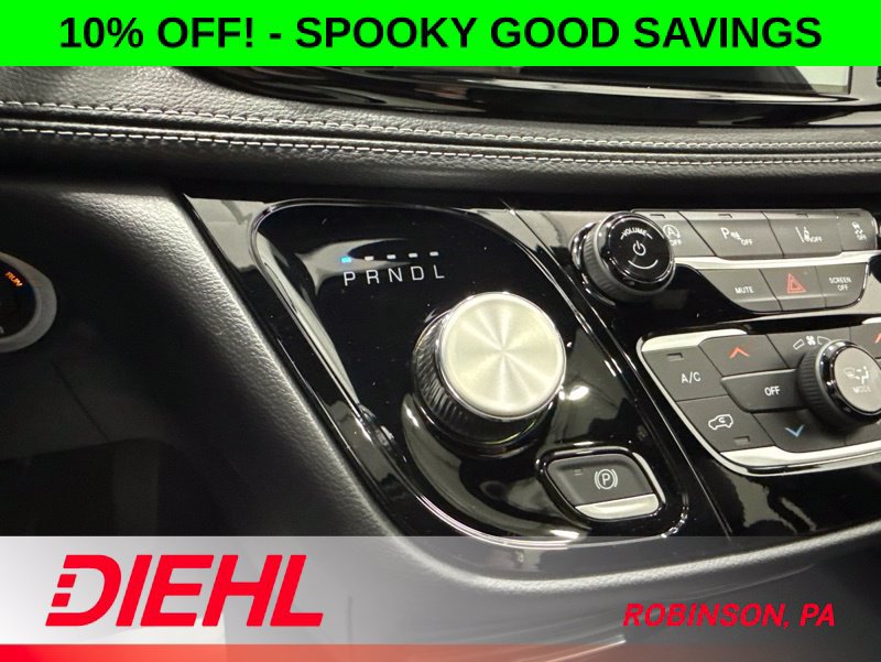 New 2027 Chrysler Pacifica Select w/ Family Tech Group FWD image 36