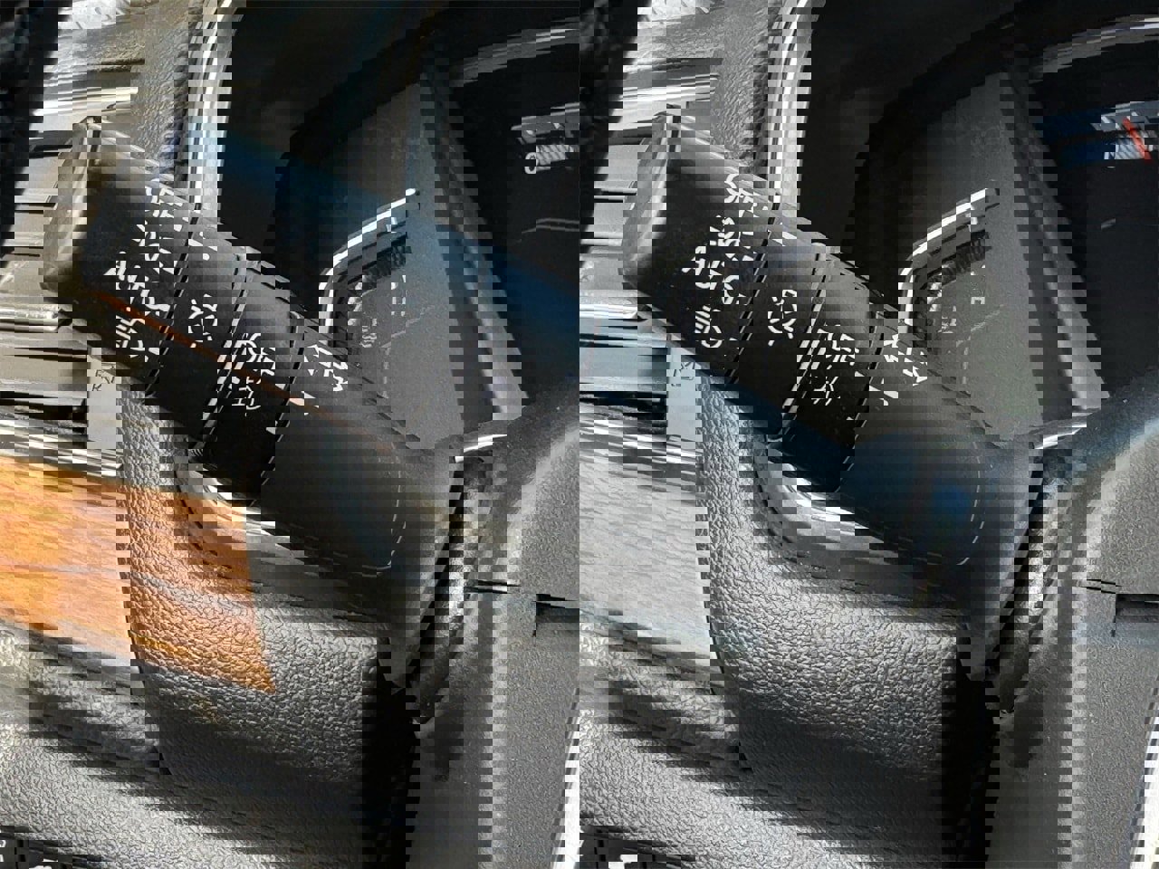 Used 2022 Honda CR-V EX-L image 23