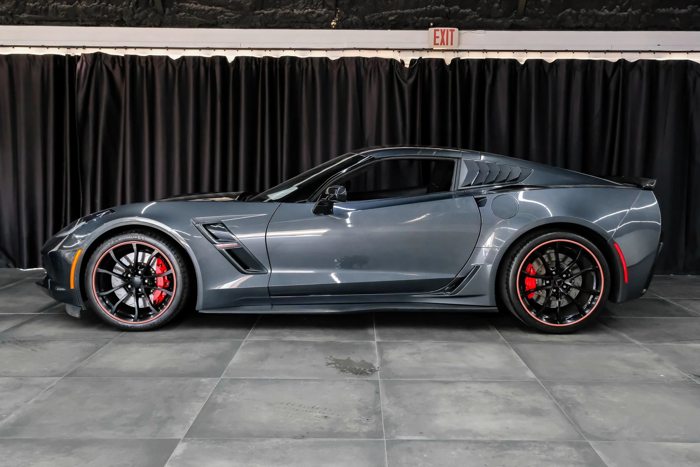 Used 2017 Chevrolet Corvette Grand Sport RWD image 11