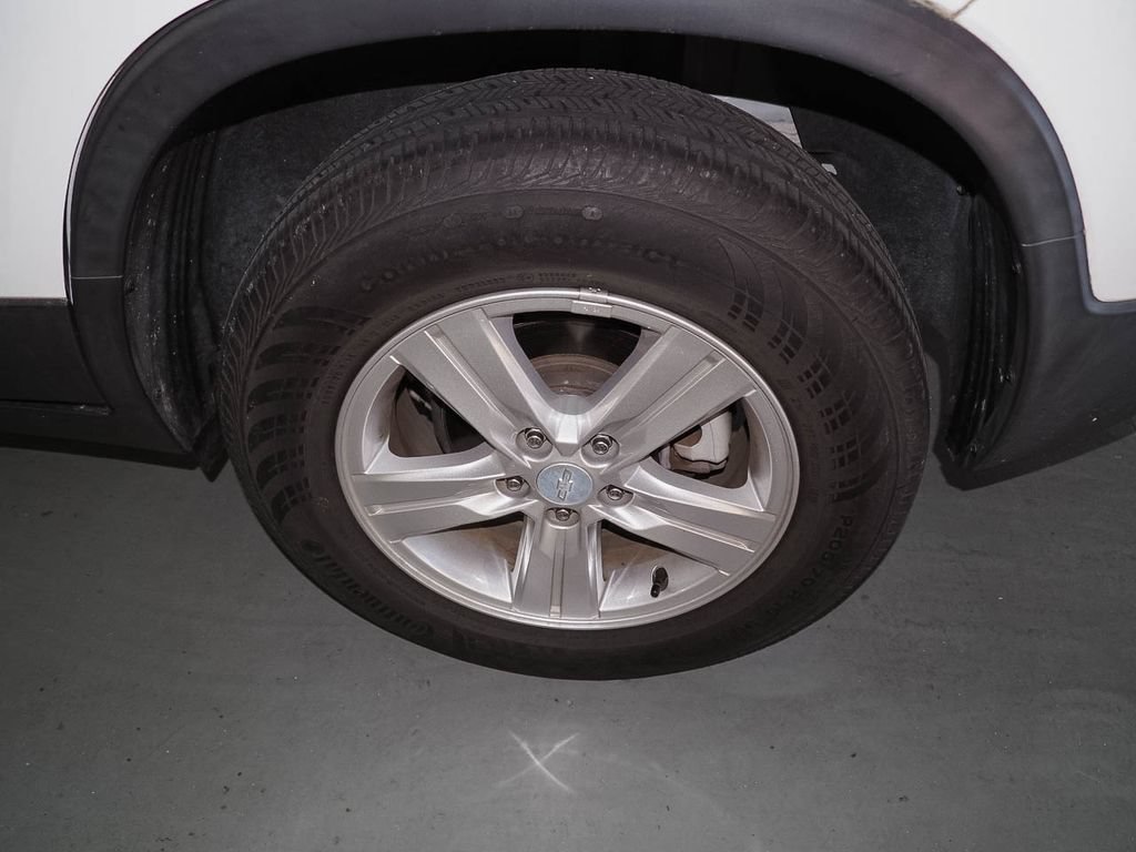 Certified 2019 Chevrolet Trax LS w/ Tint and Cruise Package AWD/4WD image 7