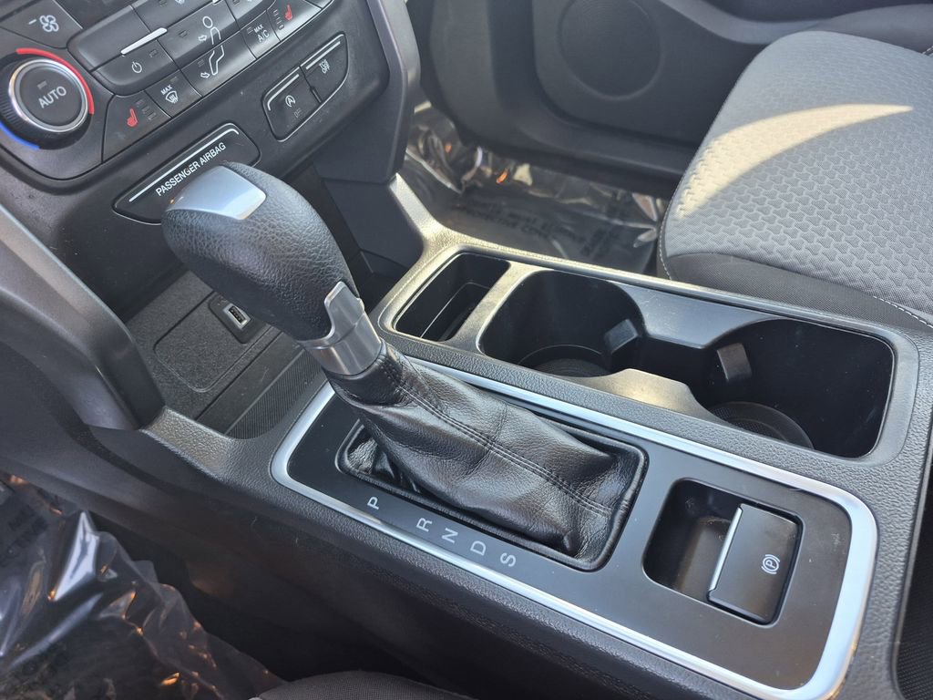 Used 2017 Ford Escape SE w/ SE Cold Weather Package image 23