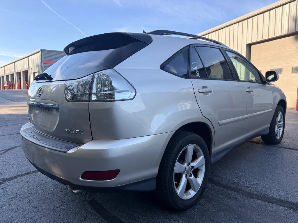 Used 2004 Lexus RX 330 FWD image 4