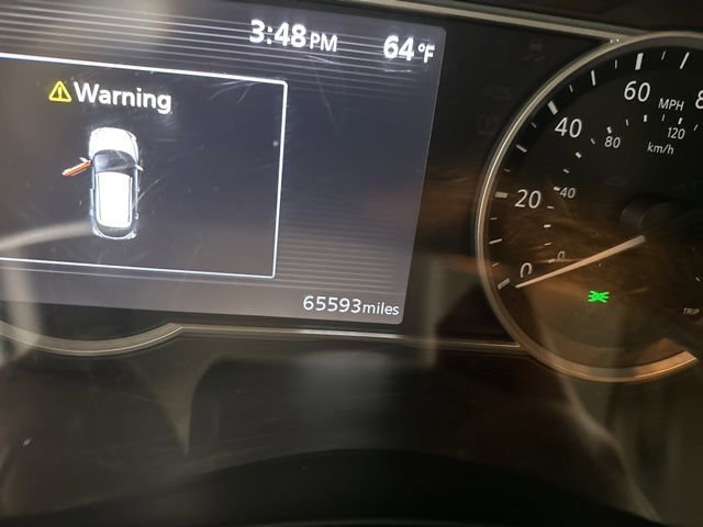 Used 2020 Nissan Kicks SR w/ SR Premium Package FWD image 11