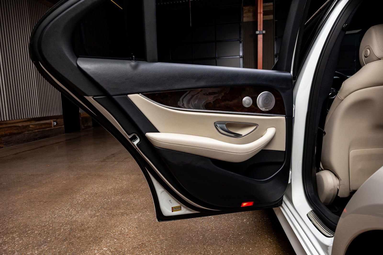 Used 2021 Mercedes-Benz E 450 4MATIC Sedan image 33