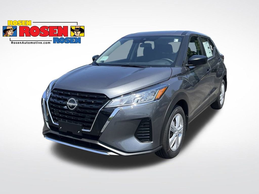 New 2025 Nissan Kicks Play S image 1