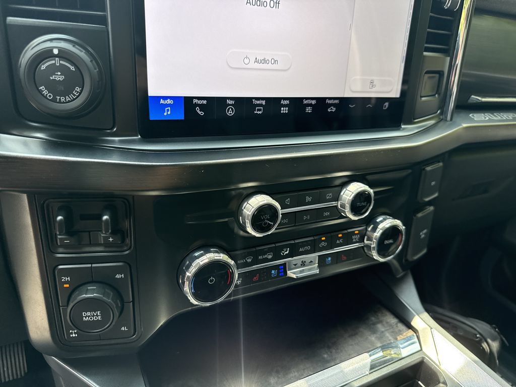 Used 2024 Ford F350 Lariat w/ Lariat Ultimate Package AWD/4WD image 29