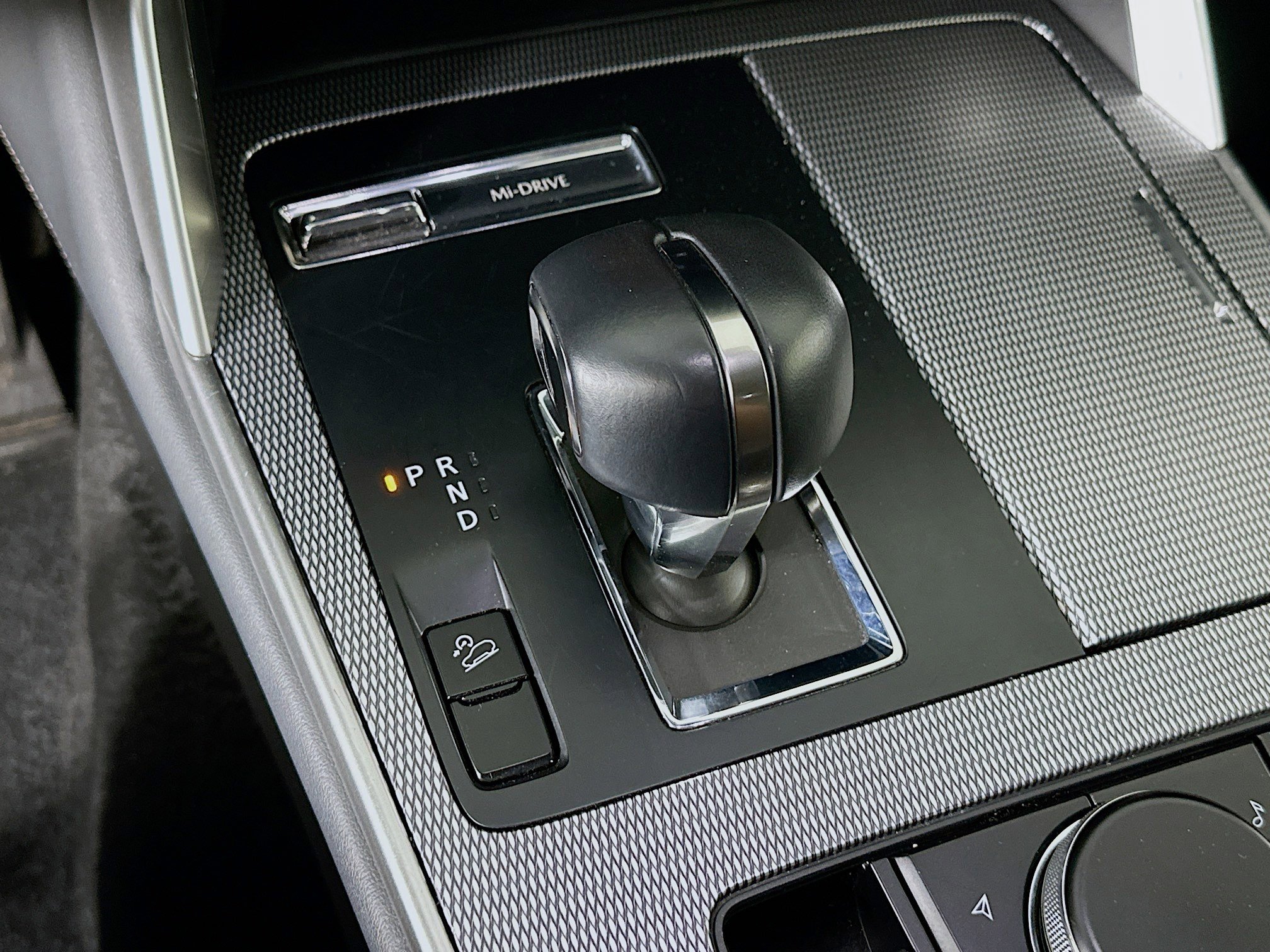 Used 2025 MAZDA CX-90 3.3 Turbo w/ Premium Sport Pkg image 25