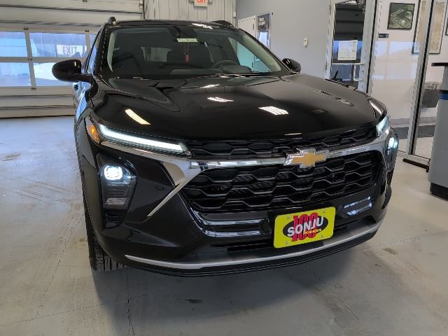 New 2026 Chevrolet Trax LT w/ LT Convenience Package FWD image 32