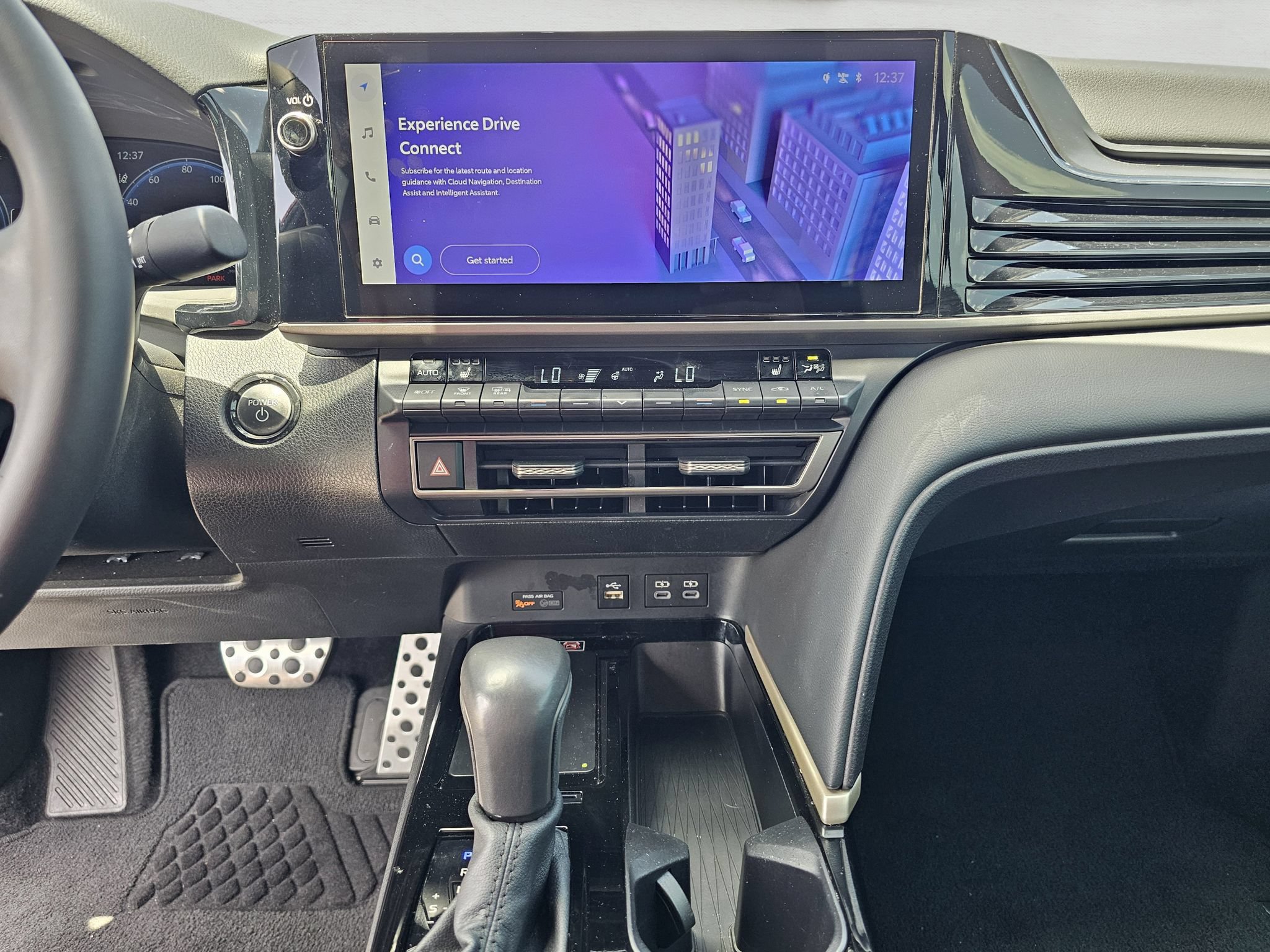 Used 2025 Toyota Camry XSE FWD image 29