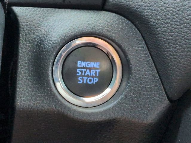 Used 2022 Toyota RAV4 XLE Premium image 28