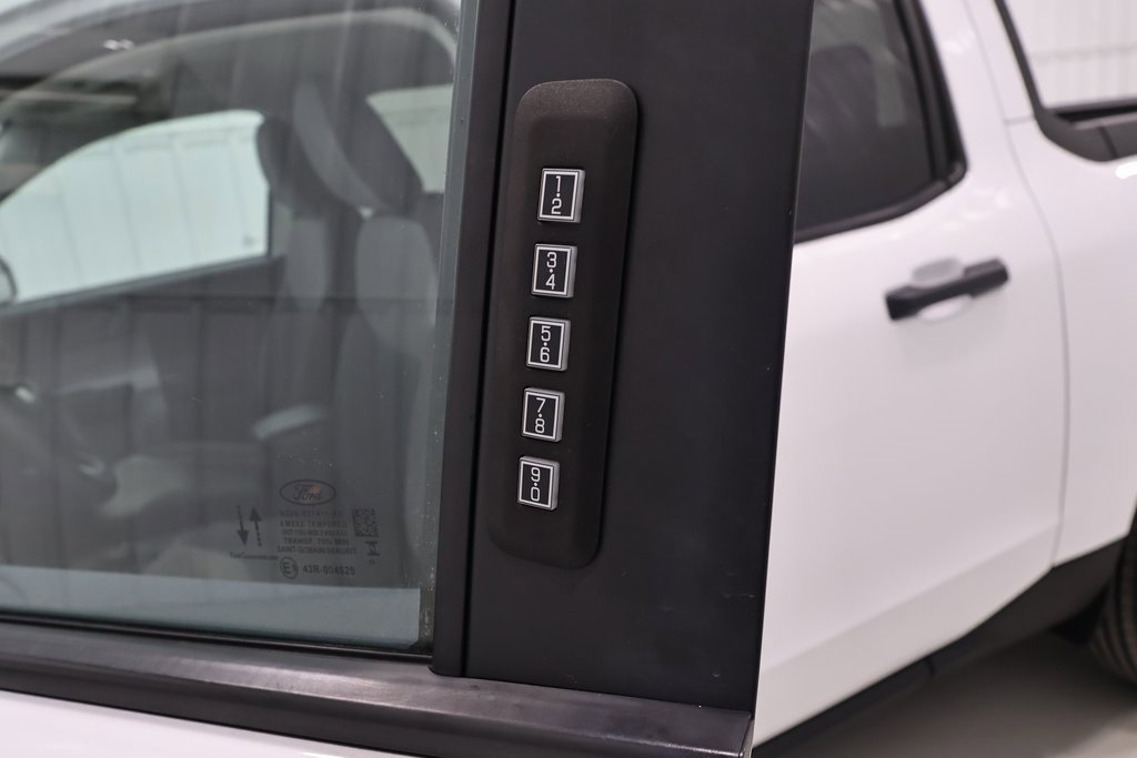 Certified 2023 Ford Maverick XLT image 11