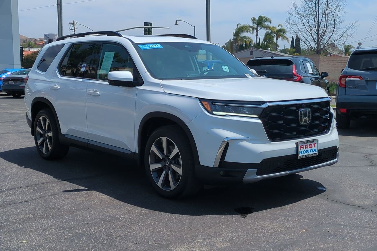Certified 2023 Honda Pilot Elite image 3