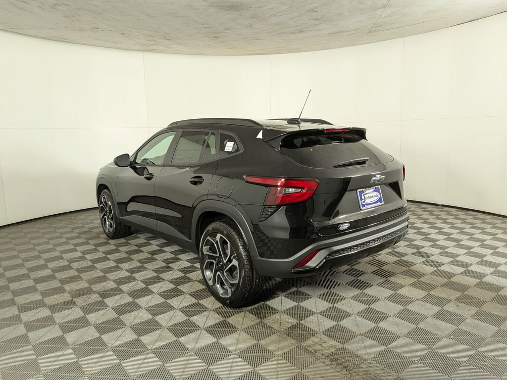 New 2026 Chevrolet Trax RS w/ Sunroof Package image 4