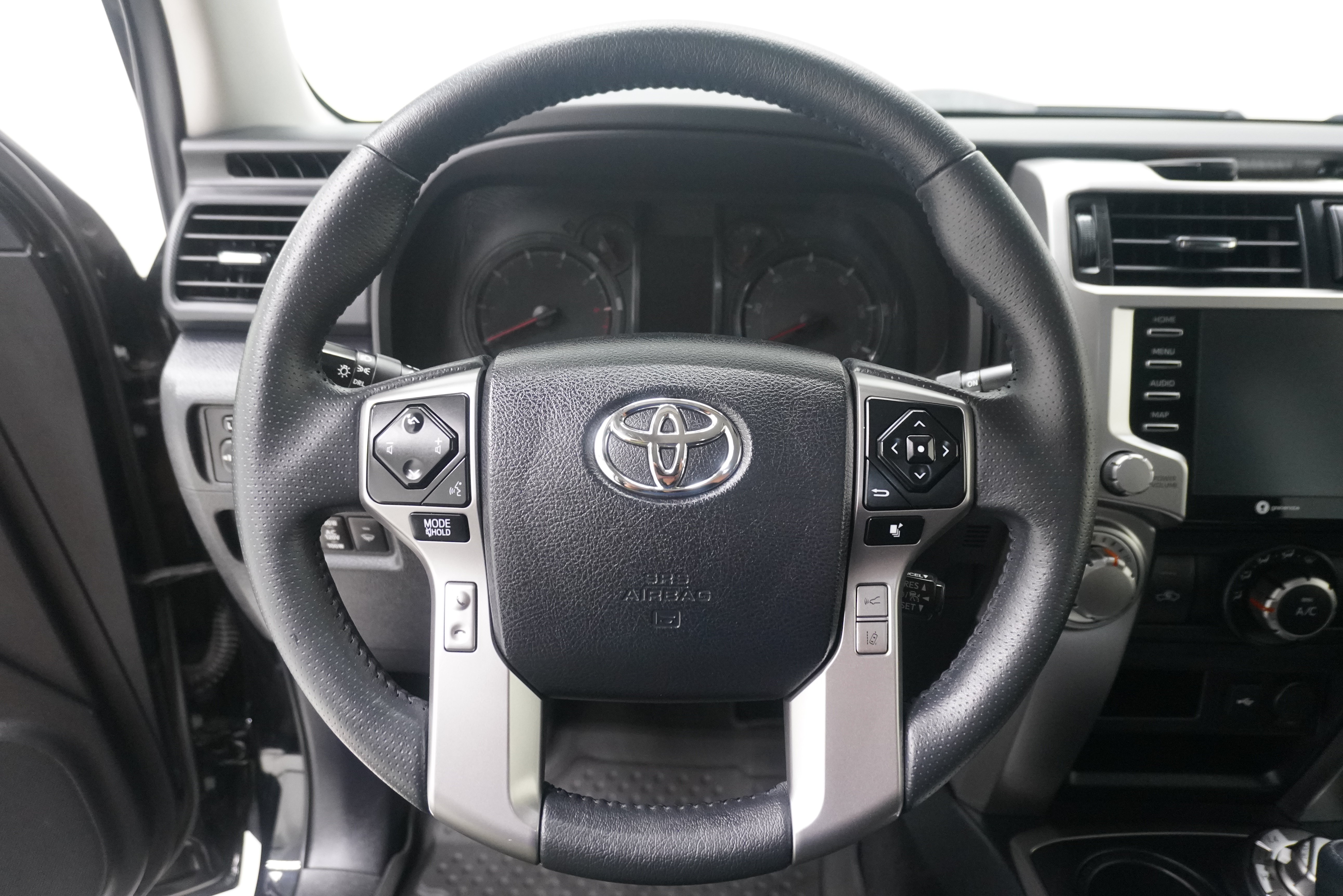 Used 2024 Toyota 4Runner SR5 AWD/4WD image 14