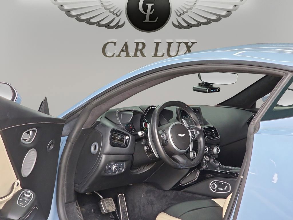 Used 2020 Aston Martin V8 Vantage Coupe image 23