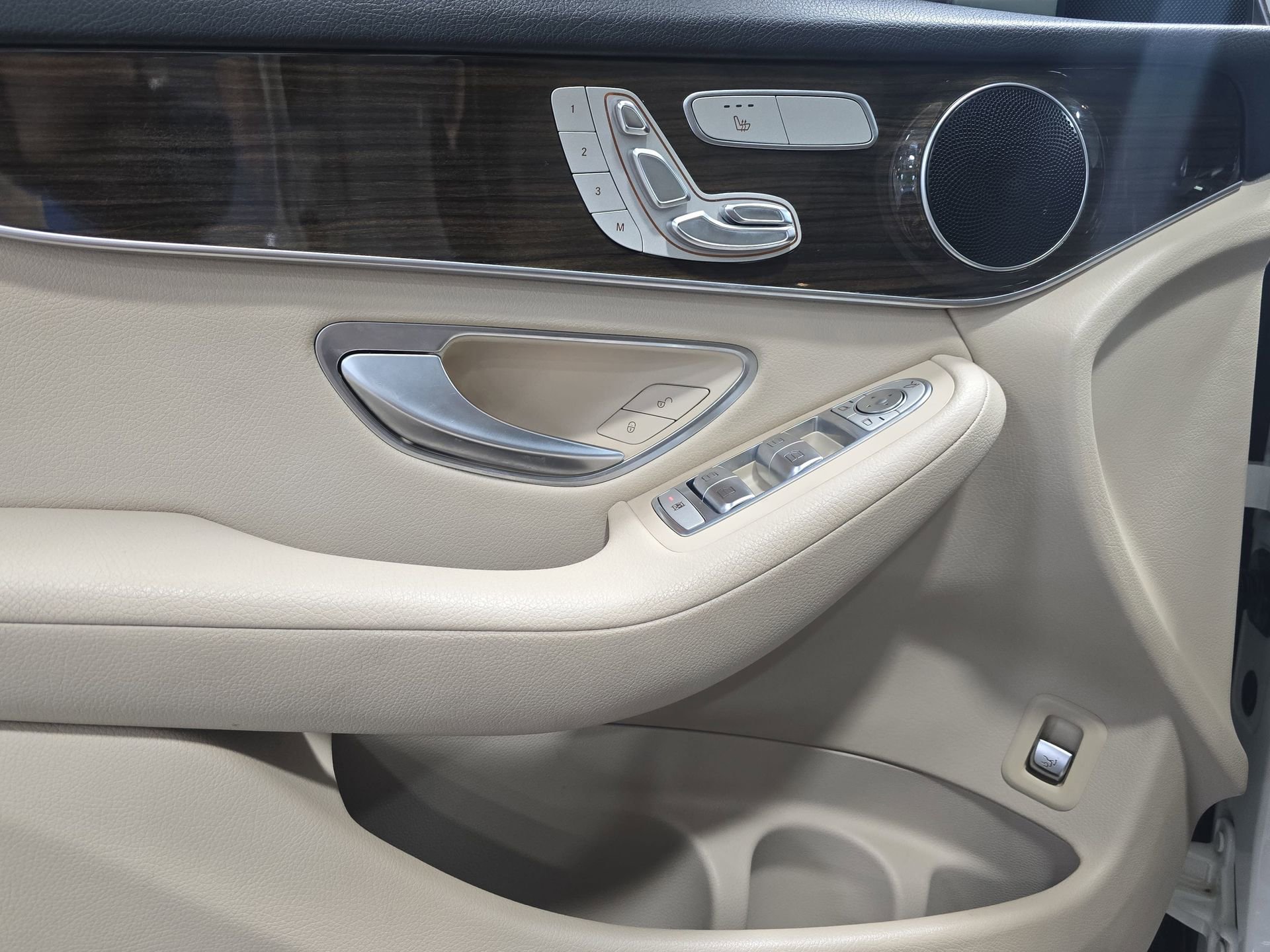 Certified 2019 Mercedes-Benz GLC 300 image 26