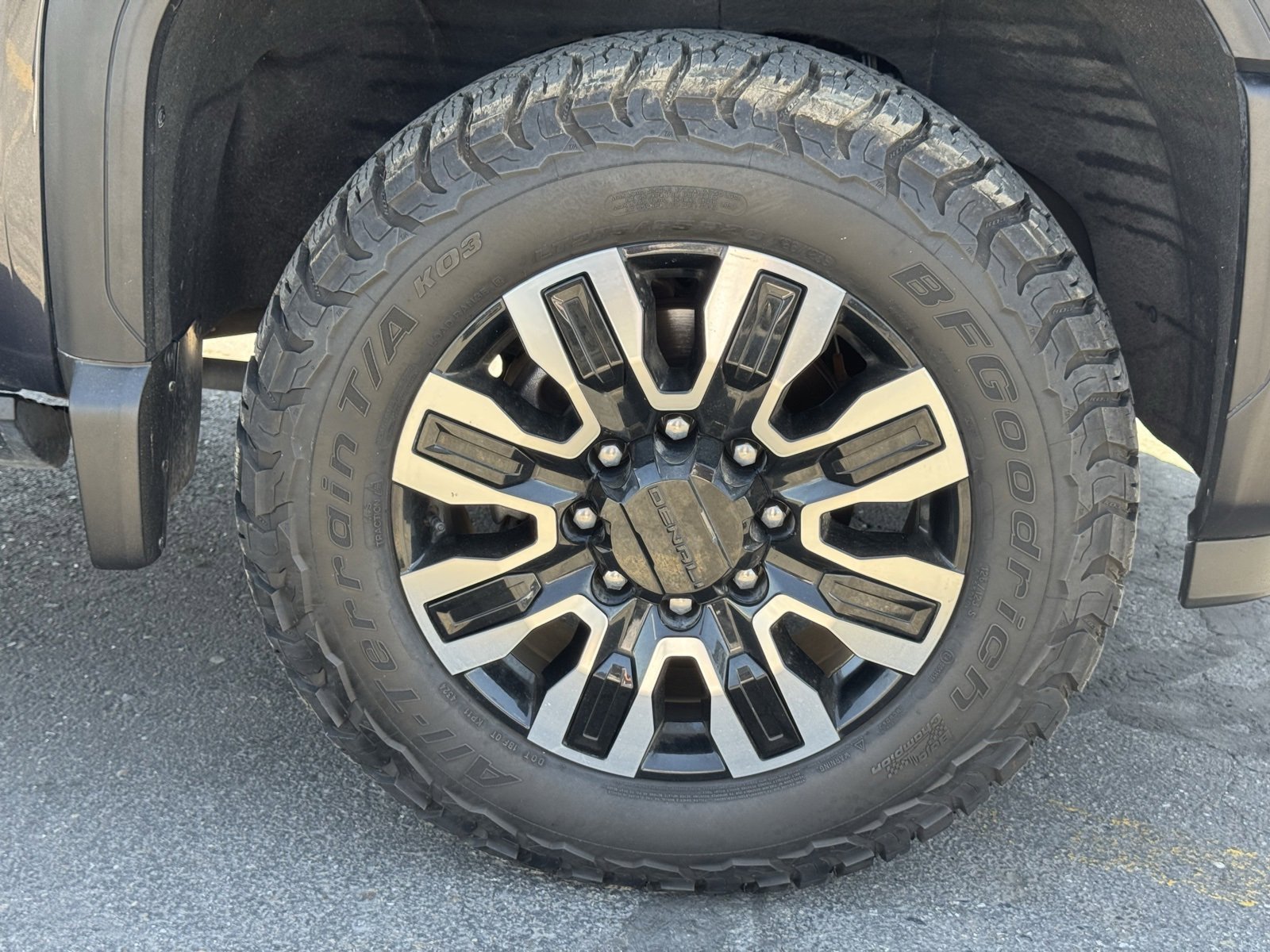Used 2024 GMC Sierra 3500 Denali Ultimate image 5