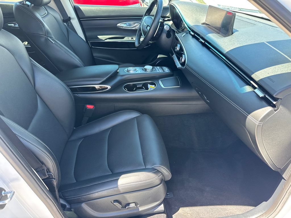 Used 2025 Genesis GV70 2.5T AWD/4WD image 15