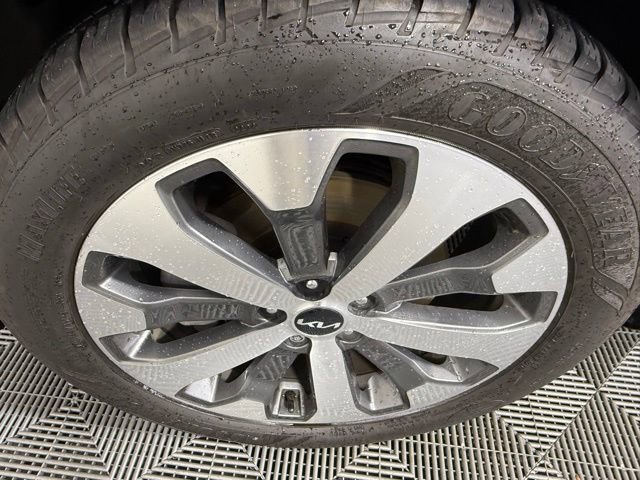 Used 2022 Kia Telluride S AWD/4WD image 12