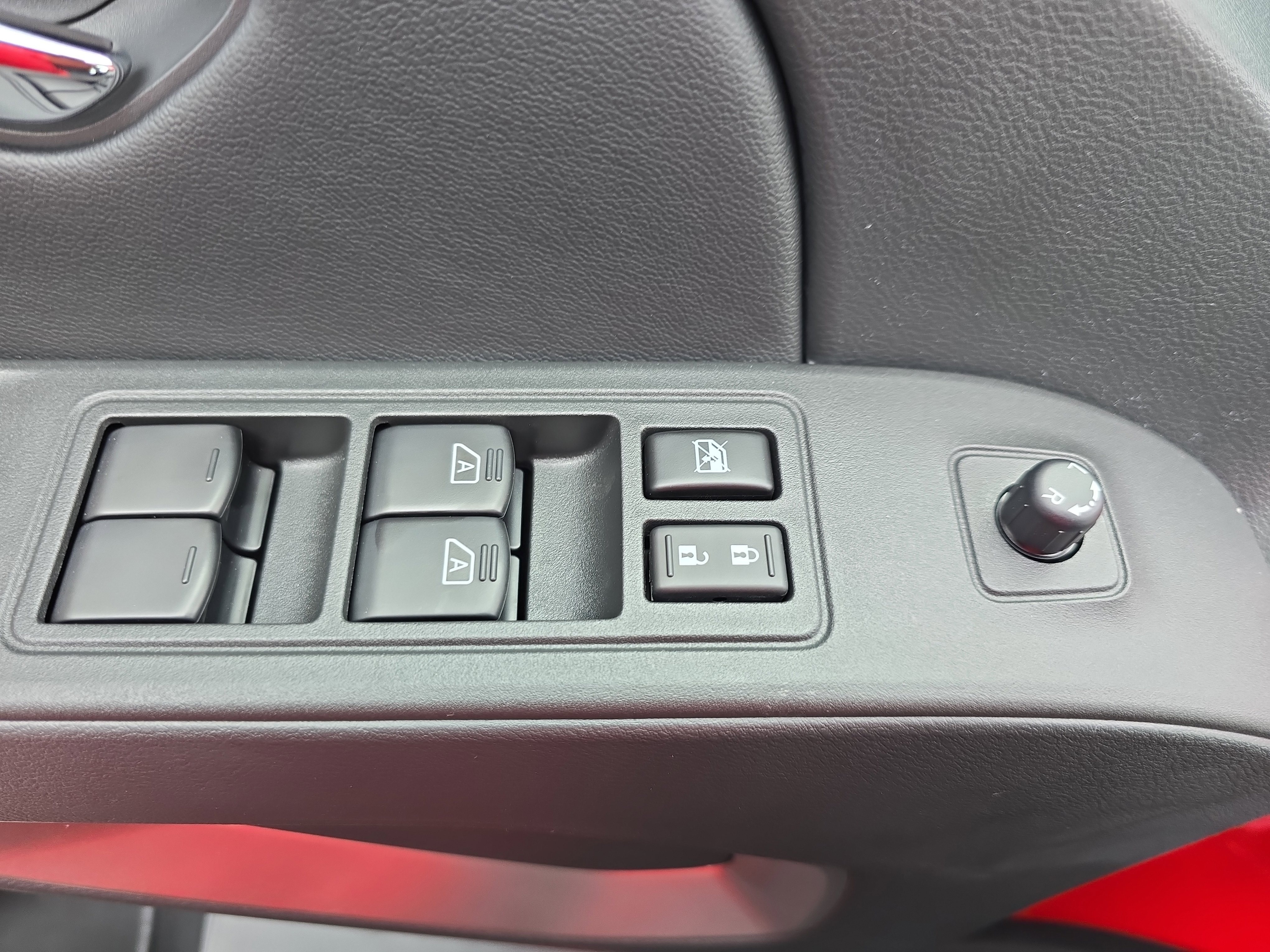 New 2026 Nissan Frontier SV image 25